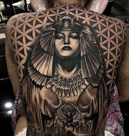 写实后背女人纹身图案