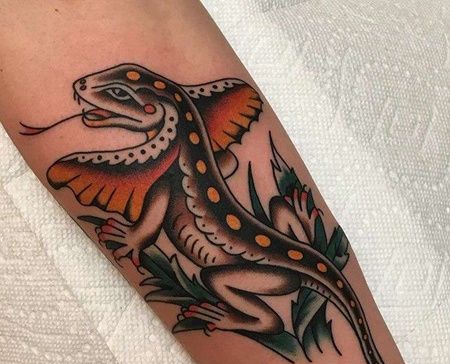 Old School小臂蜥蜴纹身图案