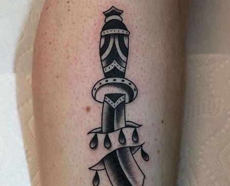 Old School小腿弯刀纹身图案