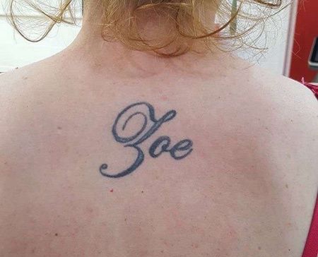 字母后背纹身图案