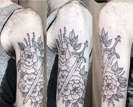 点线大臂花卉宝剑纹身图案