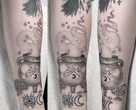 点刺小臂坛子纹身图案