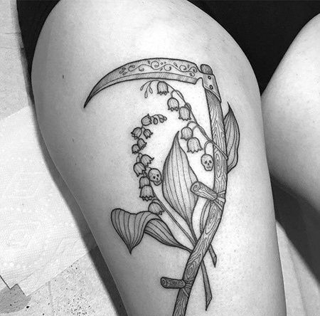 点线大腿镰刀纹身图案