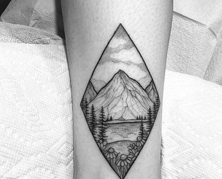点线小腿山纹身图案