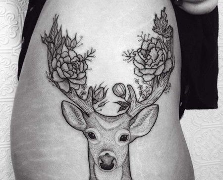 点刺大腿鹿纹身图案