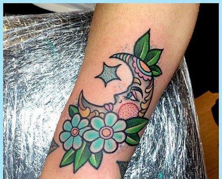 New School小臂月亮纹身图案