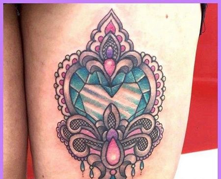 New School大腿宝石纹身图案