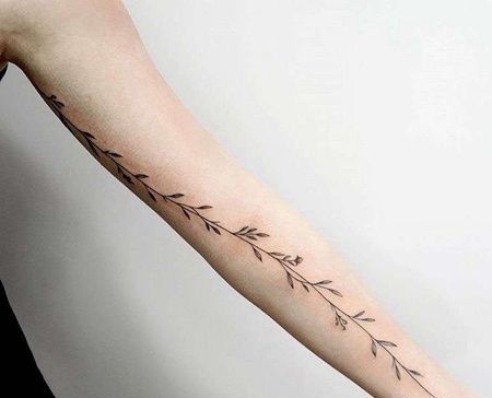 线条胳膊叶子纹身图案