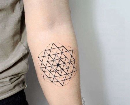 点刺线条几何小臂纹身图案