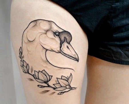 点刺大腿天鹅纹身图案