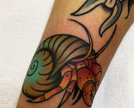 Old School小臂寄居蟹纹身图案