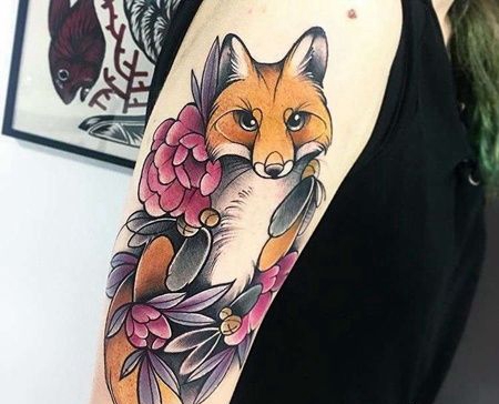 New School大臂狐狸纹身图案