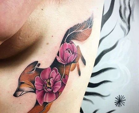 New School侧腰狐狸花卉纹身图案