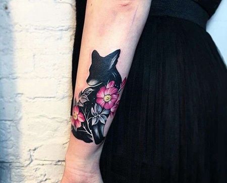 水彩小臂狐狸花卉纹身图案