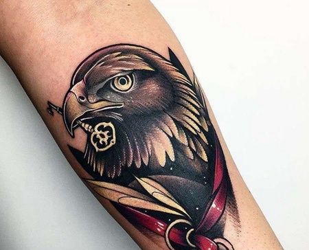New School小臂老鹰纹身图案