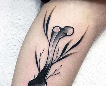 New School大腿骨头纹身图案