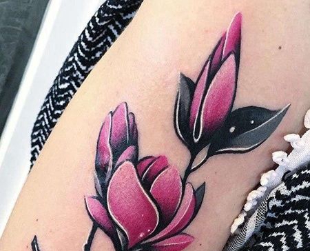 New School大臂花卉纹身图案