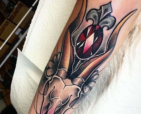 New School小腿羊骷髅纹身图案