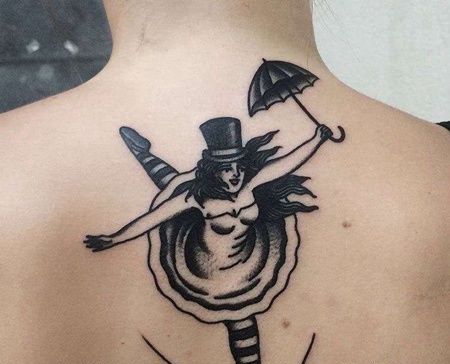 Old School后背舞女纹身图案