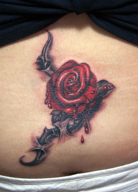 腹部穿皮玫瑰纹身图案
