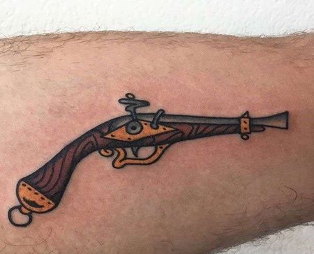 Old School小腿枪纹身图案