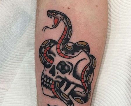 Old School小臂蛇骷髅纹身图案