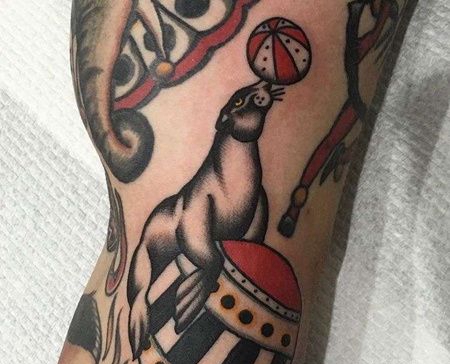 Old School大臂海豹纹身图案