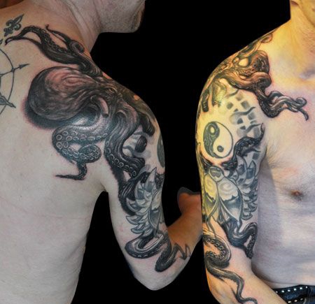 大臂章鱼太极八卦纹身图案