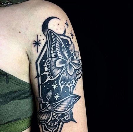Old School大臂棺材蝴蝶纹身图案