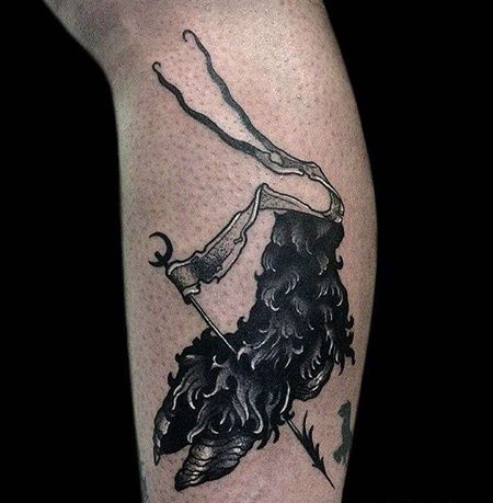 New School小腿羊蹄纹身图案