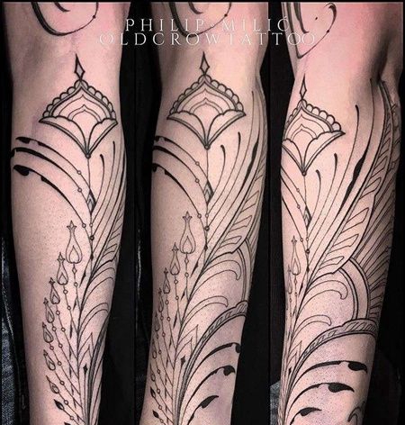 几何小臂羽毛纹身图案