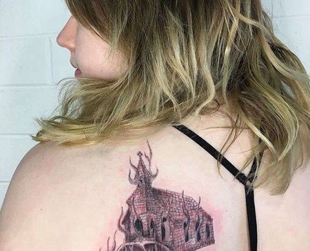 后肩建筑警车纹身图案