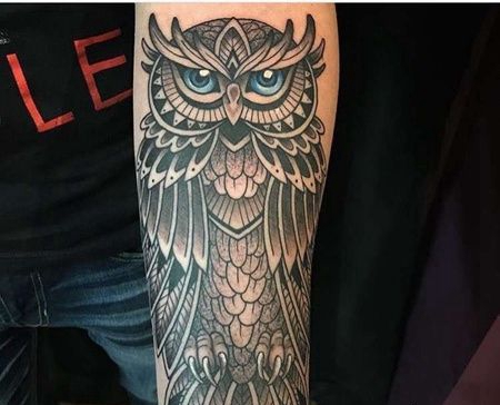 几何小臂猫头鹰纹身图案