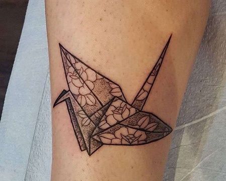 Old School小腿千纸鹤纹身图案