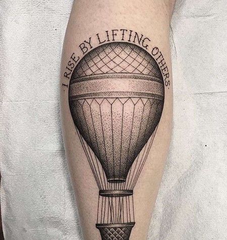 点刺小腿热气球纹身图案