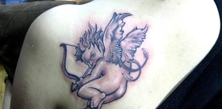 肩部爱神丘比特纹身图案