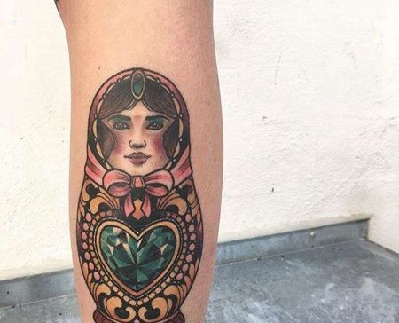 New School小腿不倒翁纹身图案