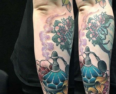 New School小臂香水纹身图案