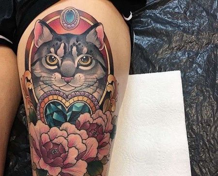 New School大腿猫宝石牡丹纹身图案