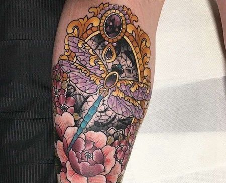 New School小腿牡丹蜻蜓纹身图案