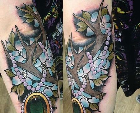 New School小臂鹿角宝石花卉纹身图案