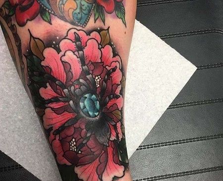 New School小腿牡丹蜘蛛纹身图案