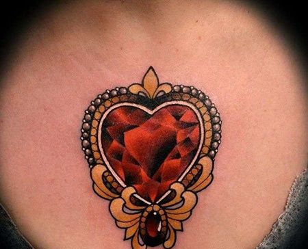 New School前胸宝石纹身图案