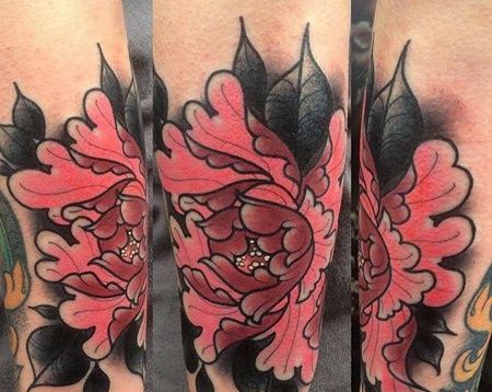 New School小臂牡丹纹身图案