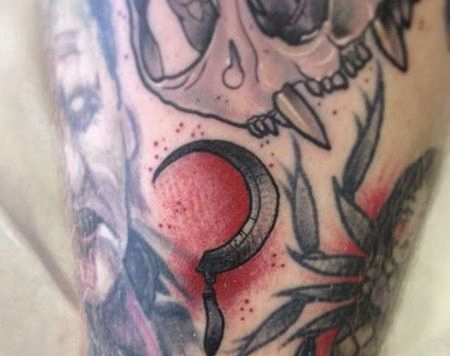 Old School大腿镰刀纹身图案