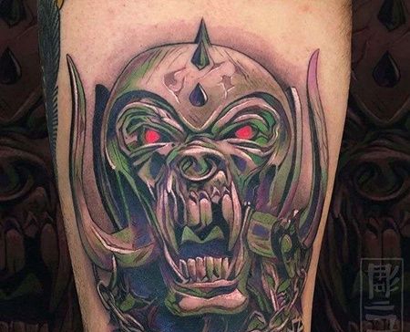 New School大腿怪兽纹身图案