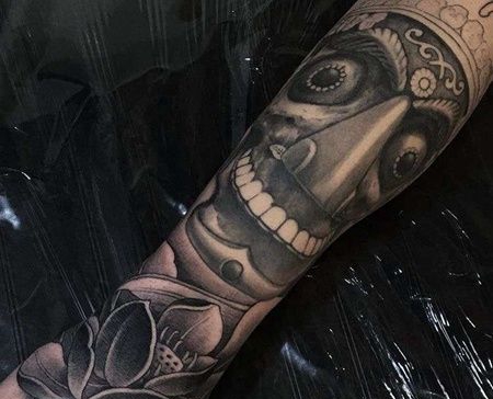 新传统小臂荷花嘎巴拉纹身图案