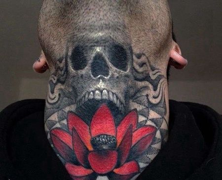 新传统骷髅脖子荷花纹身图案