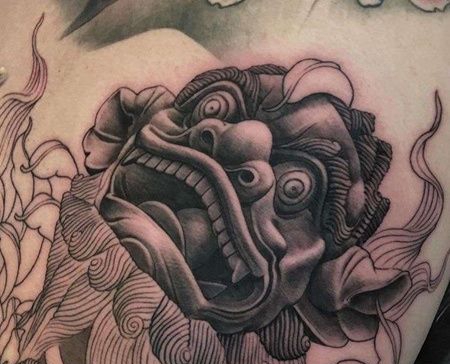 新传统大腿唐狮纹身图案