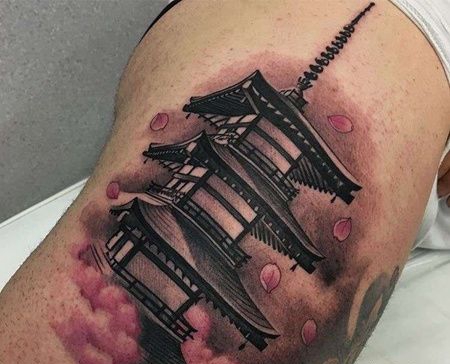 新传统大腿建筑纹身图案